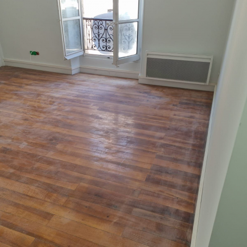 Parquet poncage + vitrificateur